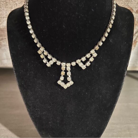 Vintage Rinestone Necklace - Picture 1 of 4